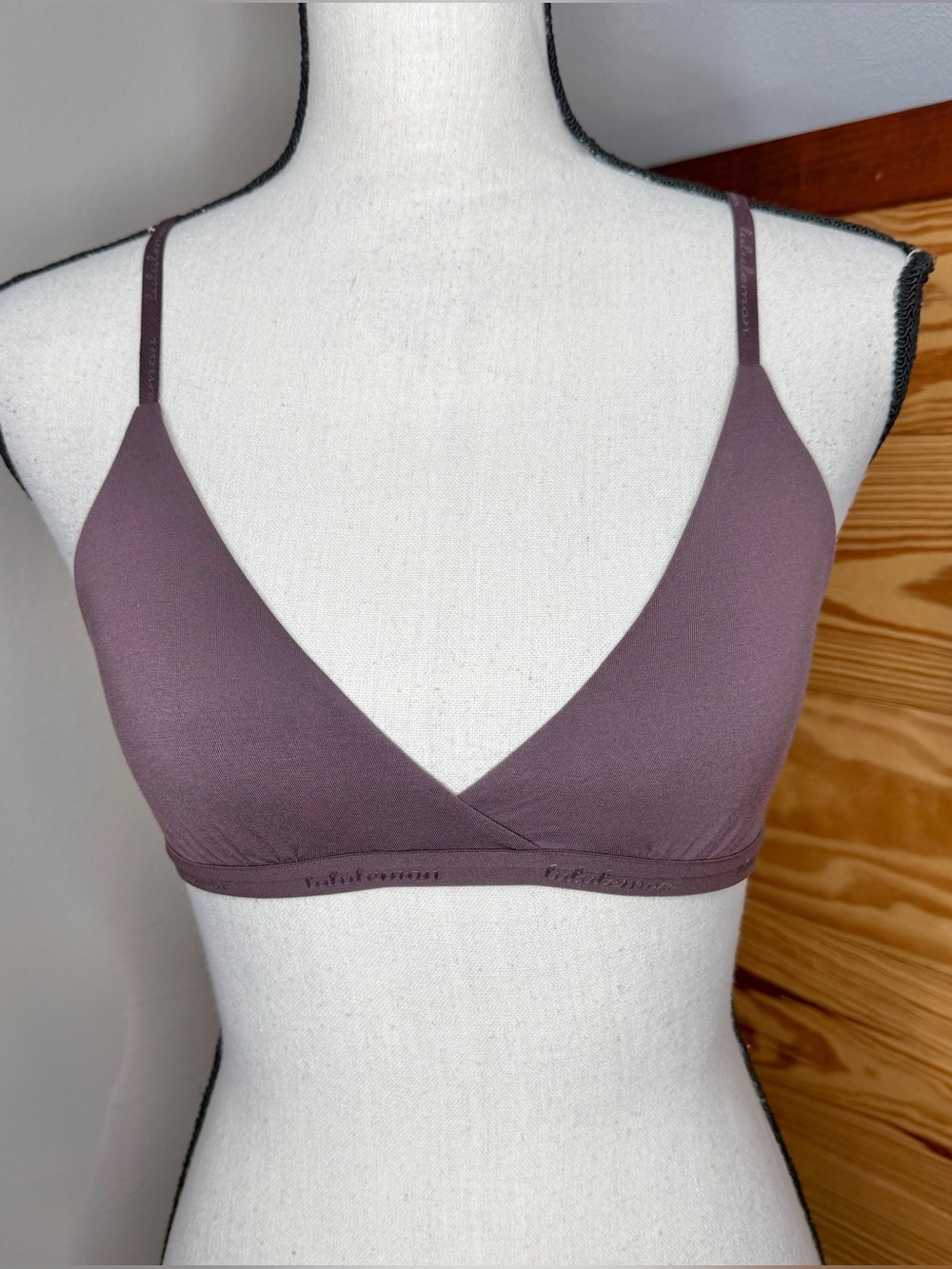 Lululemon Simply Strappy Bralette Bra Cherry Cola Purple Small S W2BHYS